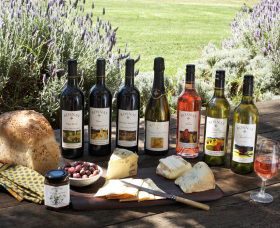 Rosnay Organic Farm And Vineyard - New Castle Tourism 0