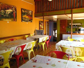 Cargo Road Wines - New Castle Tourism 3