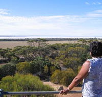 Lake Grace Lookout - New Castle Tourism