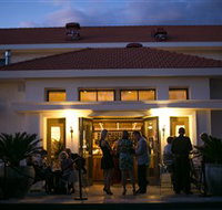 Parlour Wine Room - Newcastle Accommodation