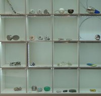 Bilk Gallery for contemporary metal and glass