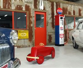 Trafalgar Holden Museum - New Castle Tourism 0