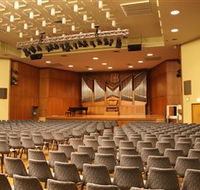 Wollongong Town Hall - New Castle Tourism