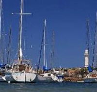 Wollongong and Harbour Lighthouse - New Castle Tourism