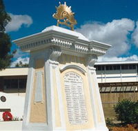 Beenleigh War Memorial - Newcastle Accommodation