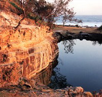Angourie Blue Pool - New Castle Tourism