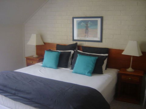 Girraween Country Inn - Newcastle Accommodation 0