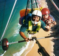 David CookmanSunshine Coast Hang Gliding - New Castle Tourism