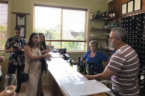 Day Tour Of Phillip Island, The Surrounding Region And Wine Tasting - New Castle Tourism 3