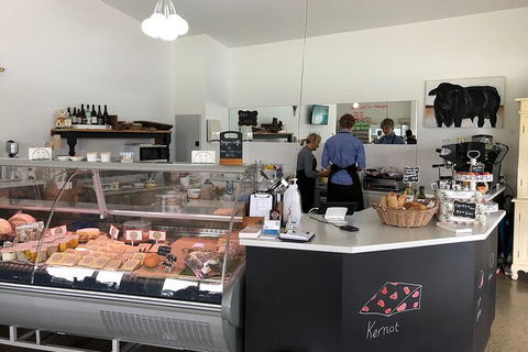 Day Tour Of Phillip Island, The Surrounding Region And Wine Tasting - New Castle Tourism 9