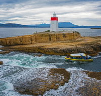 Hobart Sightseeing Cruise including Iron Pot Lighthouse - New Castle Tourism