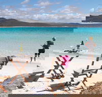 4x4 and Lunch Full Day Freycinet and Wineglass Bay - New Castle Tourism