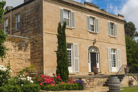 A Sommelier Guided Tour: Thursday Afternoon Wine Gin Cheese & Cocktails - Newcastle Accommodation 4