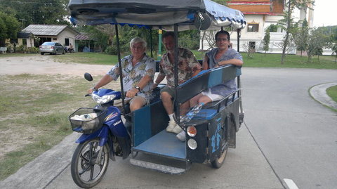 Airport Shuttle Transfer From Sydney City To Sydney Airport - New Castle Tourism 4