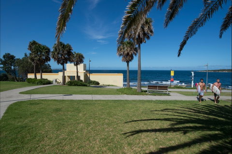 Oak Park Beach Cronulla - Newcastle Accommodation 1