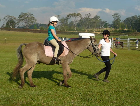 Port Macquarie Horse Riding Centre - New Castle Tourism 1