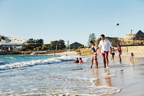 A Day In Fremantle - Newcastle Accommodation 2