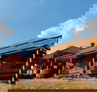 Milparinka Heritage Precinct/Milparinka Courthouse - New Castle Tourism