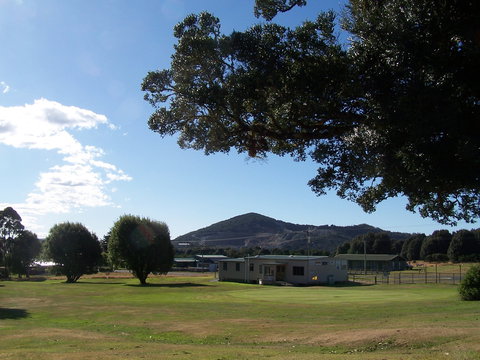 Mountain Vista Golf Club - Newcastle Accommodation 0