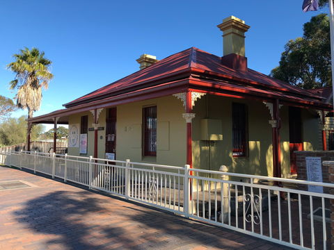 Dredge's Cottage - New Castle Tourism 1