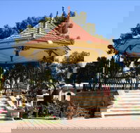 Gladstone Square - New Castle Tourism