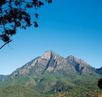 Lower Portals track Mount Barney National Park - Newcastle Accommodation