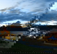 New England Regional Art Museum - Newcastle Accommodation