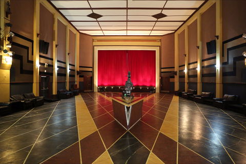 The Paragon Theatre - New Castle Tourism 0