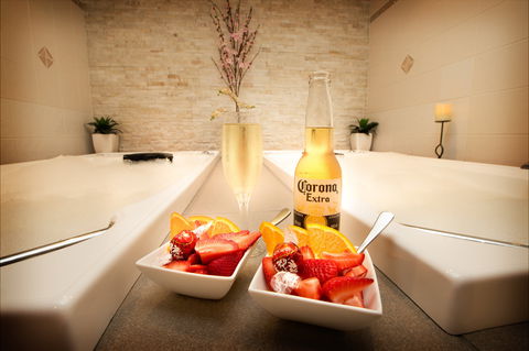 Aqua Vitae Day Spa - New Castle Tourism 0