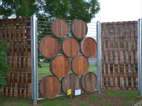 Arts Rutherglen Sculpture Trail - Newcastle Accommodation 0