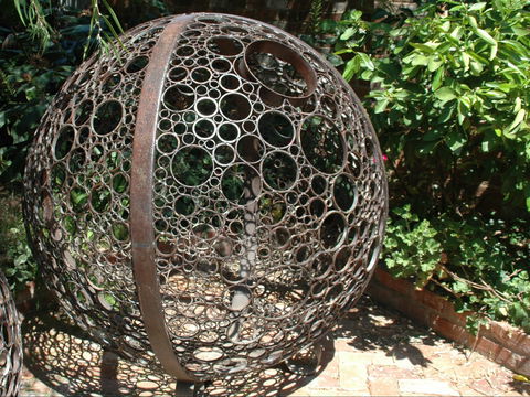 Arts Rutherglen Sculpture Trail - Newcastle Accommodation 2