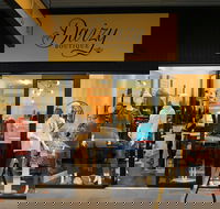 Daizy Boutique - Newcastle Accommodation