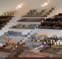 Dindi Naturals - Newcastle Accommodation