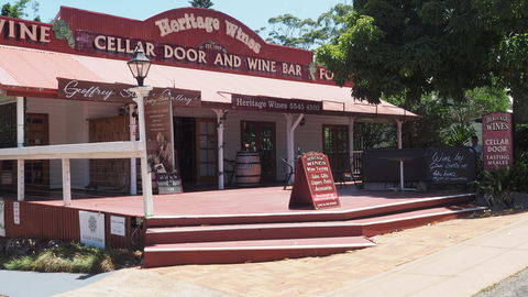Heritage Estate Winery Cellar Door - New Castle Tourism 0