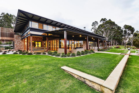 Lakeside Function Centre - Eight Willows Retreat - Newcastle Accommodation 0