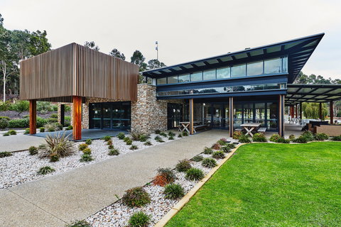 Lakeside Function Centre - Eight Willows Retreat - Newcastle Accommodation 1
