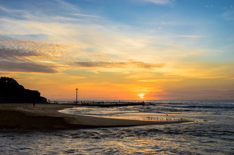 Narrabeen Beach - New Castle Tourism 0