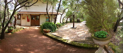 Yallingup Galleries - New Castle Tourism 0