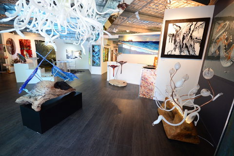 GlassXpressions Art Gallery - Newcastle Accommodation 2