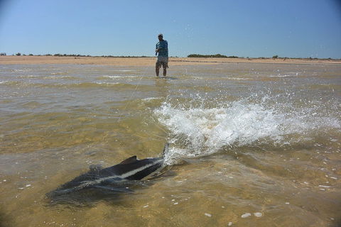 Ningaloo Fly Fishing - New Castle Tourism 2