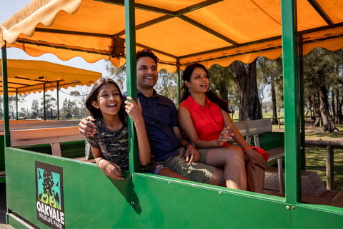 Oakvale Wildlife Park - New Castle Tourism 2