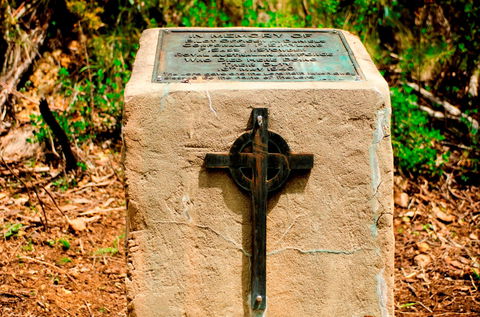 Avro Anson A4-4 Memorial - Newcastle Accommodation 0