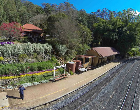 Spring Bluff Railway Station - New Castle Tourism 0