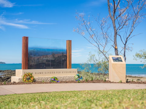The Centenary Of ANZAC Memorial Walk - Newcastle Accommodation 0