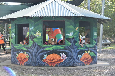 Howlong's Enchanted Hut - New Castle Tourism 0