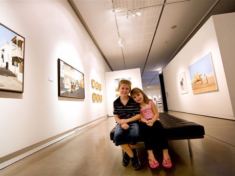 Western Plains Cultural Centre - New Castle Tourism 0
