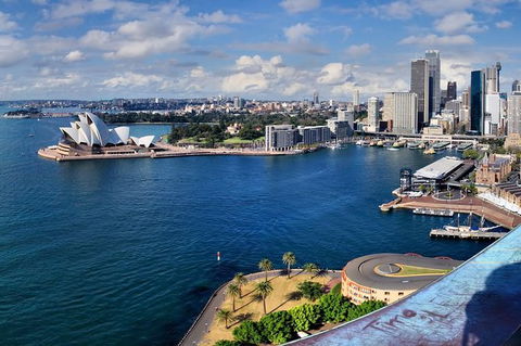 Sydney Airport Transfers : Sydney Airport SYD To Sydney City In Business Car - New Castle Tourism 6