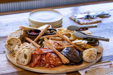 Bathurst Wine Trail Full-Day Private Tour With Tastings - New Castle Tourism 6