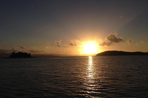 Sunset Sail In The Whitsundays - Newcastle Accommodation 4
