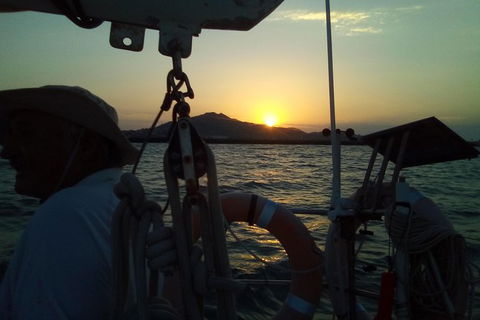 Sailing Boat Overnight Live Aboard Experience Townsville - Newcastle Accommodation 1